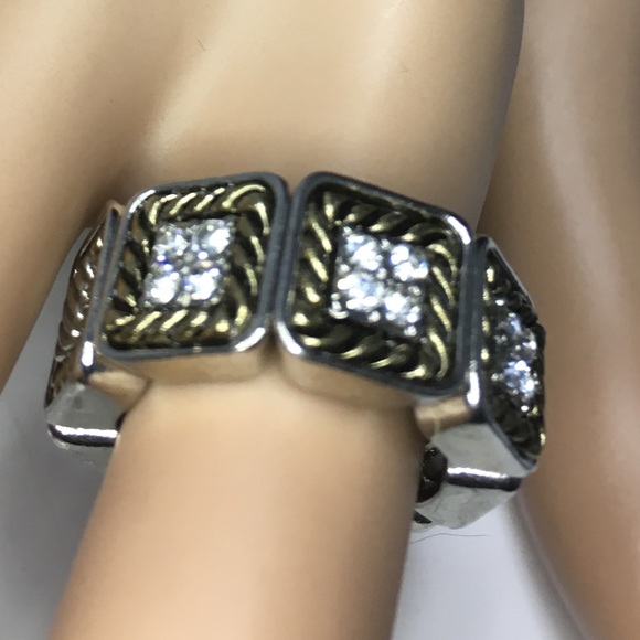 Ring - Picture 5 of 5